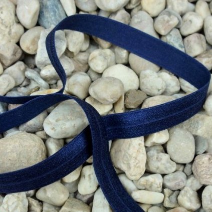 0,5 m půlená lemovací pruženka 20 mm tmavě modrá