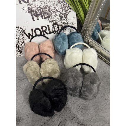 Kožešinové klapky na uši více barev