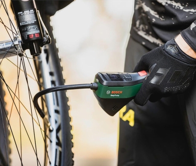 easypump-akumulatorova-pumpicka-bosch-d1