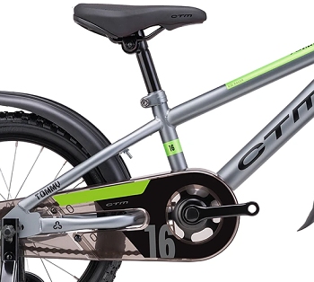 ctm-tommy-matna-siva-limetkova-2025-d3