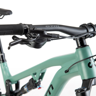 CTM-SKAUT-EN-Comp-leskla-cierna-matna-sivozelena-d3