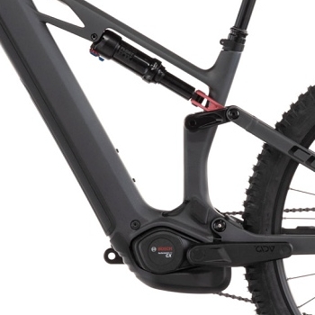 Detail pohonu a bŕzd – Shimano XT 1x12, 4-piestové brzdy a plášte Continental Kryptotal