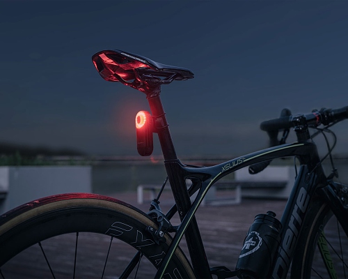 svetlo-l508-radar-zadne-7f-usb-cierne-d4