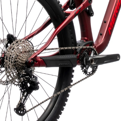 ONE-FORTY_500_redred_MY24-d3