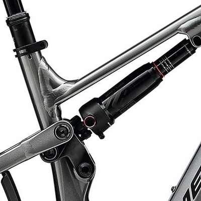 eone-forty-675-sedy-cierny-2025-d2