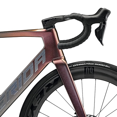 cestny-bicykel-reacto-8000-2026-d1