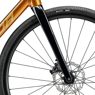 scultura-endurance-gr-700-tmavy-med-cierny-d2