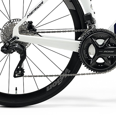 reacto-5000-perletovo-biely-cierny-d3