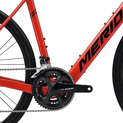 elektrobicykel-cestny-merida-escultura-400-2023-d4