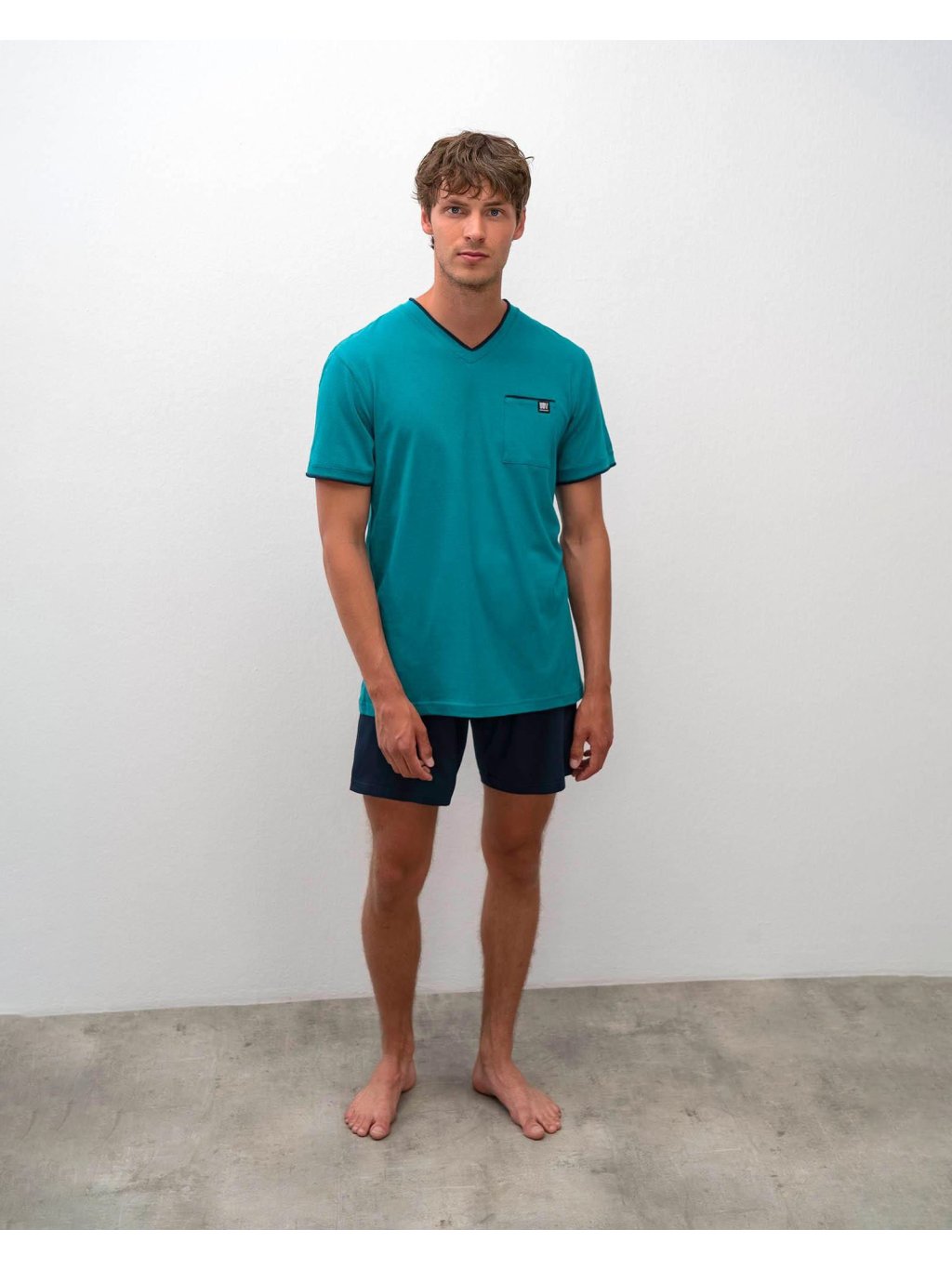 Minimalistické bavlnené pyžamo Vamp 16655 (Veľkosť L)