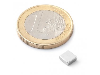 Extra silný 5x5x2mm neodymový magnet čtvercový