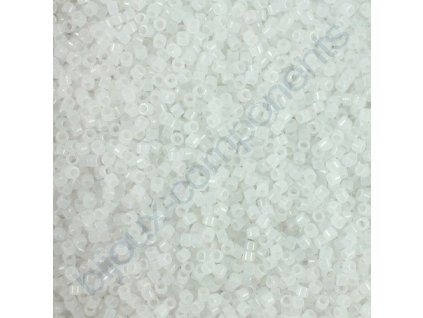 Miyuki Delica, Opal White, vel.1,6 mm, průtah 0,8 m