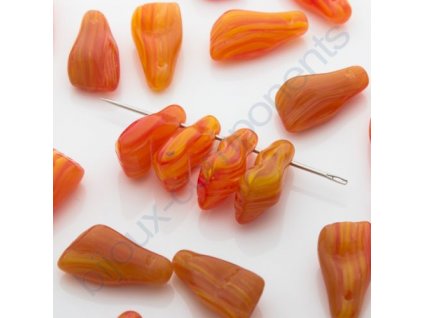 Skleněné mačkané korálky - červeno-oranžové, žíhané, cca14,3x7mm