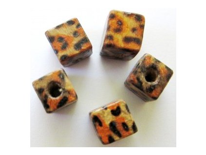 Dřevěné korálky kostka cca 10x10mm(6ks/balení)