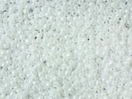 TOHO rokajl, Opaque Lustered White, vel.2,2 mm, průtah 0,8 mm