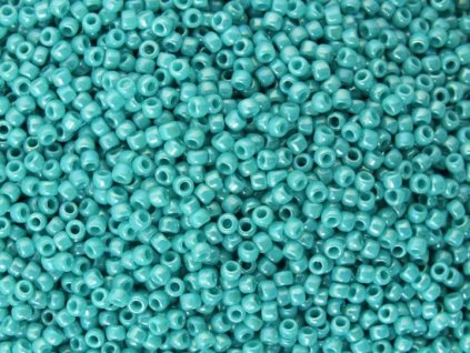 TOHO rokajl, Opaque Rainbow Turquoise, vel.2,2 mm, průtah 0,8 mm