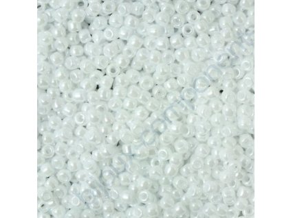 TOHO rokajl, Opaque  Lustered White, vel.3,1 mm, průtah 1,3 mm