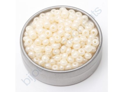 PRECIOSA rokajl - slonová kost / perleťová, 11/0 cca 2,1 mm