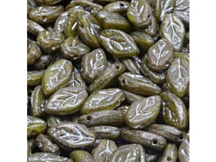 sklenene koralky tresnove listky tmavozelene se stribrem