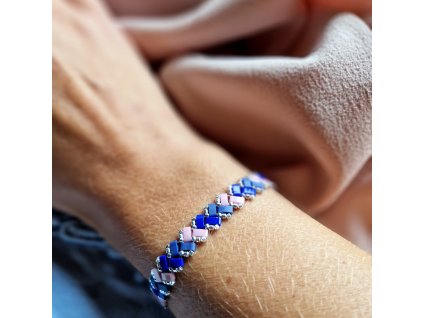 RUČNĚ ŠITÝ pružný náramek Miyuki Tila MODRÁ & RŮŽOVÁ