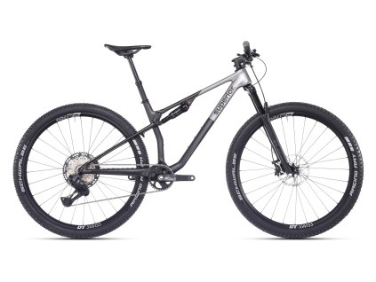 SUPERIOR XF 9.7 RC Matte Carbon / Smoke Chrome, vel. 15,5" (S)
