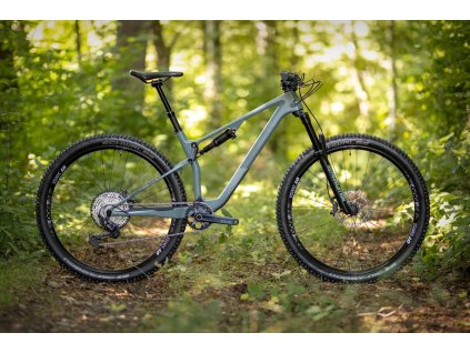 SUPERIOR XF 979 TR Matte Trooper Green/Black, vel. 21" (XL) Dostupnost jaro 2022