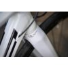 SUPERIOR X-ROAD Comp Gloss White/Hologram Black, vel. 56cm (L)