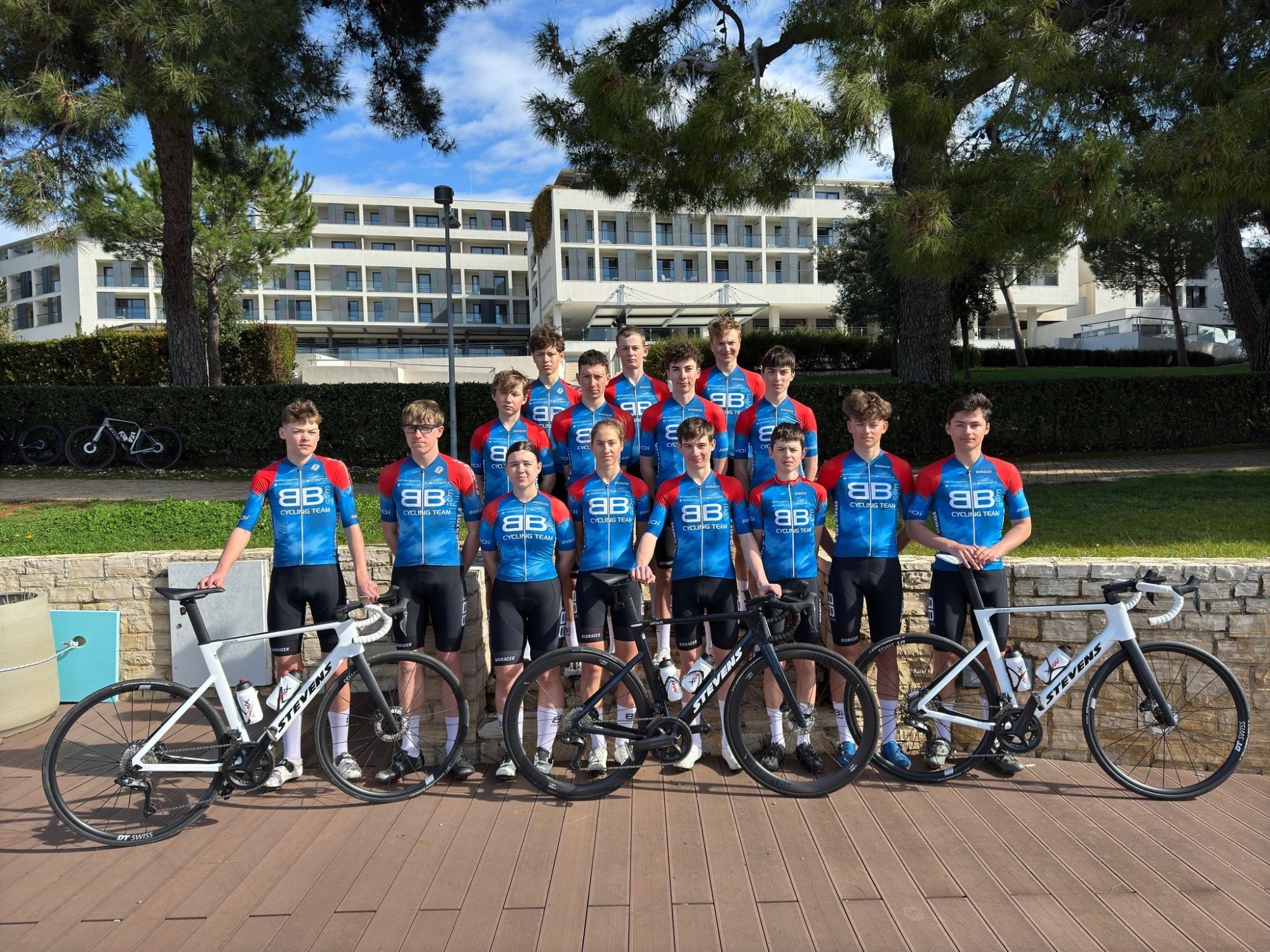 Stevens podporuje mladých jazdcov z tímu BB Com Cycling Team