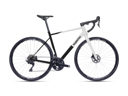 Superior XR 6.5 GF / Gloss Black / White 2026