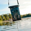 FIDLOCK HERMETIC dry bag medi smartphone water dripping 800x800