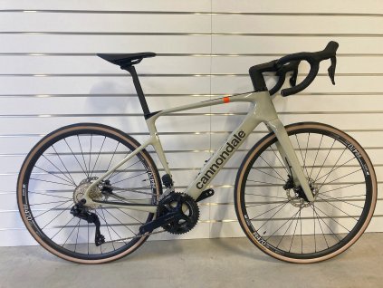 NON_STANDARD_CANNONDALE SYNAPSE CARBON 4