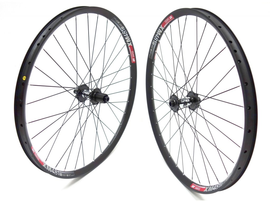 1770g Zapletená kola DT Swiss XM 481 27,5, náboje náboje DT Swiss 350