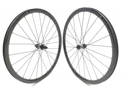 1385g Karbonová plášťová disková zapletená kola PANCHOWHEELS RUSH 30 GSF, náboje DT 350 Straightpull Road, Sapim CX Ray