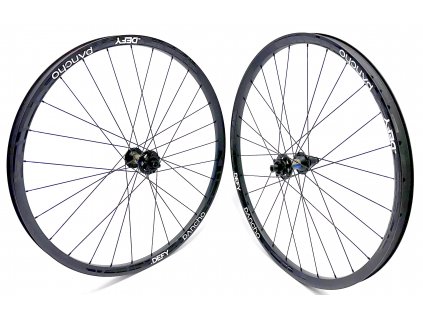 1495g Karbonová enduro zapletená kola PanchoWheels DEFY 29, náboje DT Swiss 240 EXP