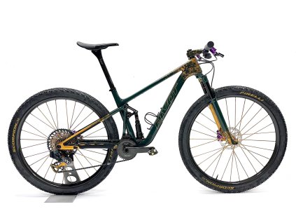 Naše stavba PIVOT Mach 4SL, Sram Eagle XX1 AXS, vel. M, 9460g