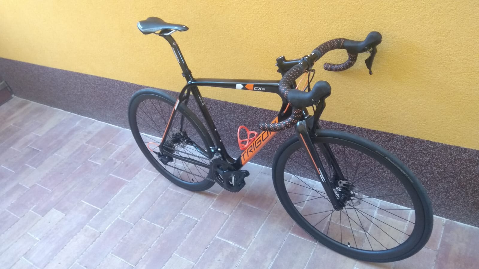 Trigon CX1 - orange terén/silnice