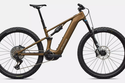 Specialized Levo R vs. Specialized Levo 4 – srovnání