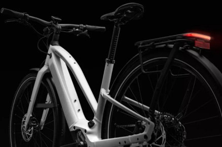 Specialized Vado SL 2... méně váhy, více zábavy i zabezpečení