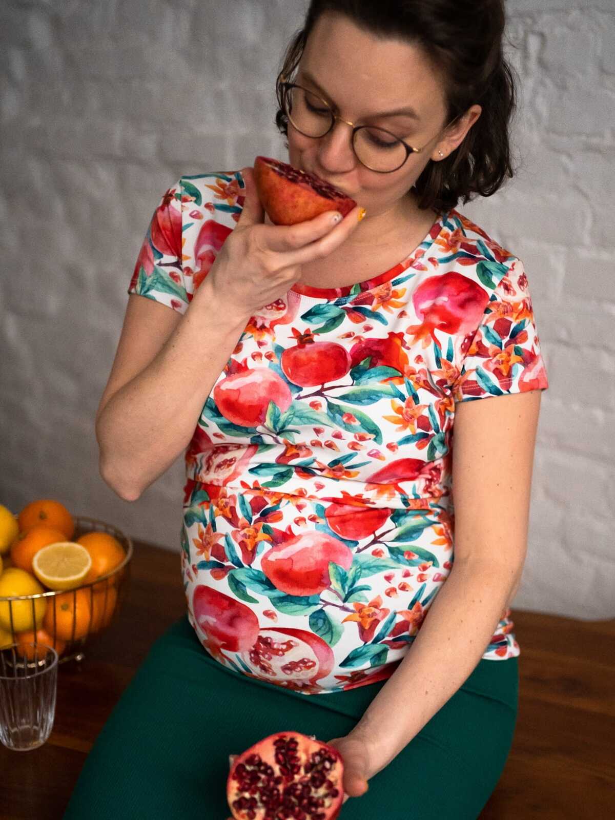 těhotenské-tričko-milk-shirt-vzor-granátová-jablka