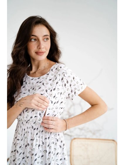 Kojicí šaty bílé se vzorem