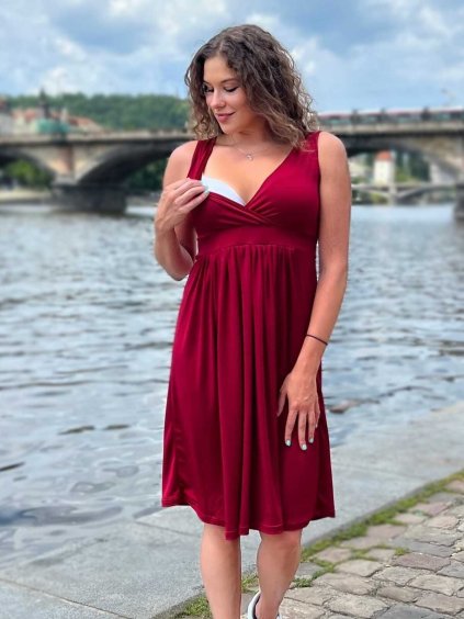 kojící šaty na ramínka bordó