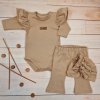 Body s volánky, legíny do zvonu a čepička, 3D, bavlna, cappuccino (Velikost 86 (12-18m))