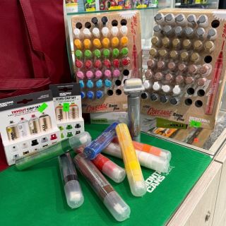 U nás to hraje všemi barvami. Tagovací fixy různých odstínů a průměrů.. Novinkou je set náhradních trysek na spreje Montana🤙