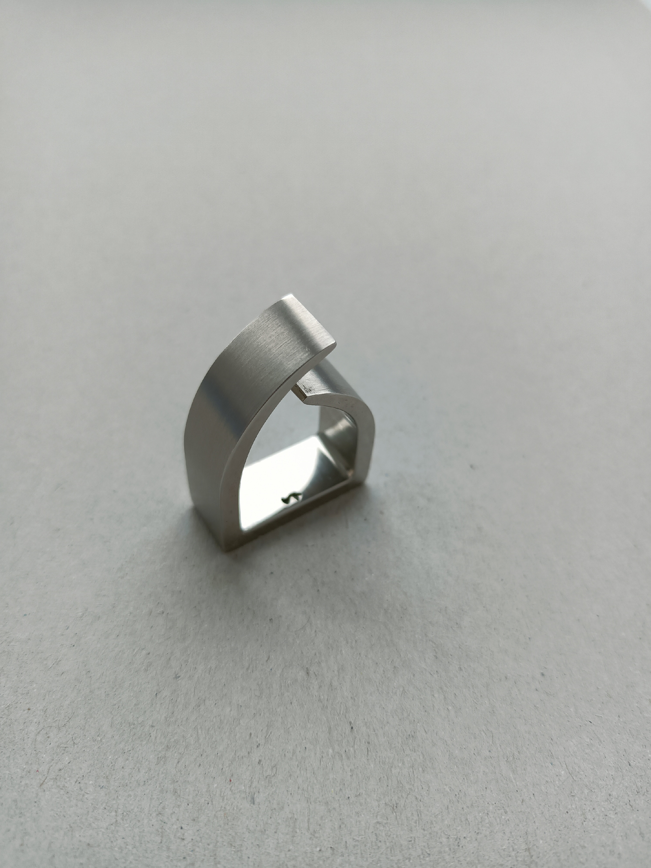 Prsten z chirurgické oceli