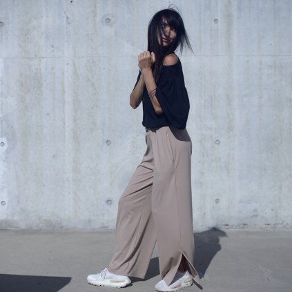 Triko VOLVER LEN blk  (Velikost L)