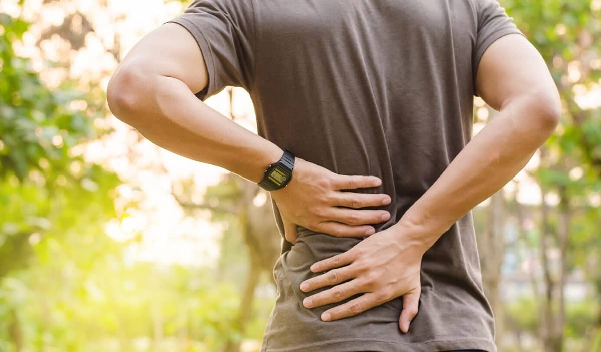 Bolesť chrbta a krížov: 10 cvikov ktoré vám pomôžu pri bolesti