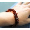 Náramek z jantaru pro ženy - koňakový - tmavý - 18 cm