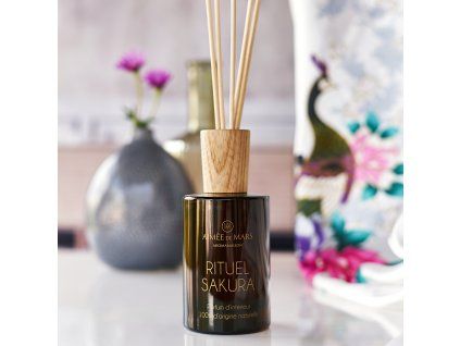 AimeeDeMars aromaticky bytovy difuzer Rituel sakura amb