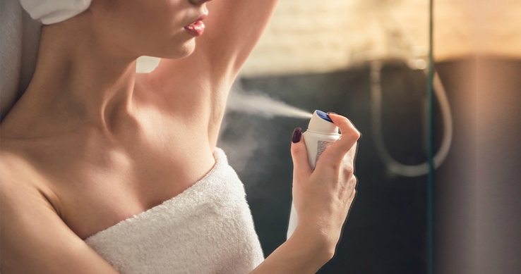 HLINÍK V ANTIPERSPIRANTECH. JAKÁ RIZIKA S SEBOU NESE A JE OPRAVDU TAK ŠKODLIVÝ?