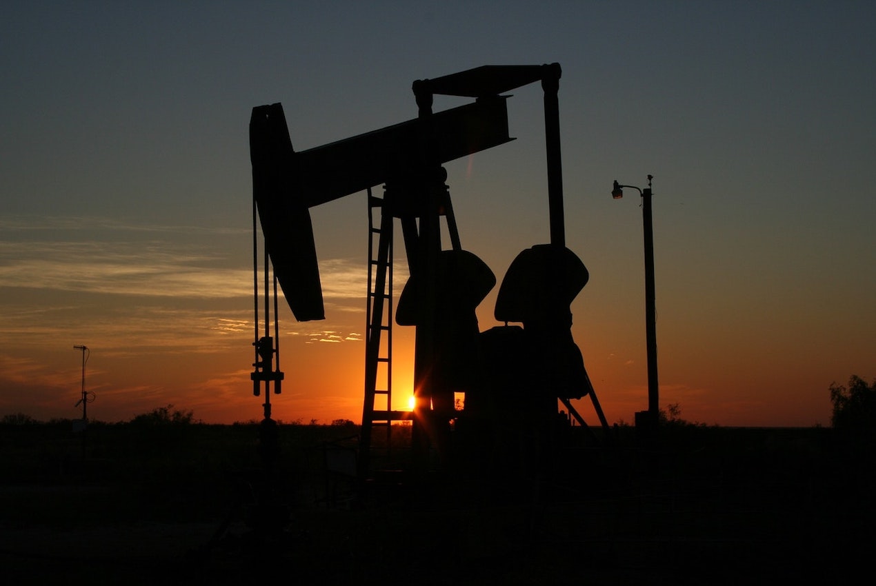 oil-monahans-texas-sunset-70362